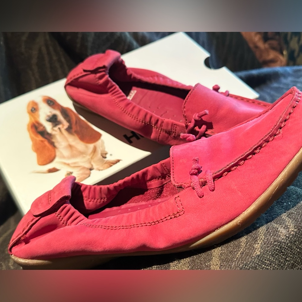 Hush Puppies Slip-On Pink Suede Flats - Picture 2 of 4